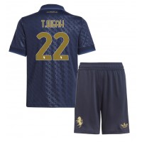 Camisa de time de futebol Juventus Timothy Weah #22 Replicas 3º Equipamento Infantil 2024-25 Manga Curta (+ Calças curtas)